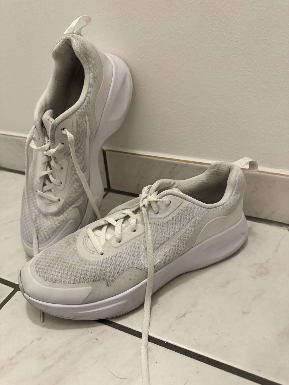 Nike Herrenschuhe: Nike 41 – Gebraucht aus Porza von kaj_d5q7 1