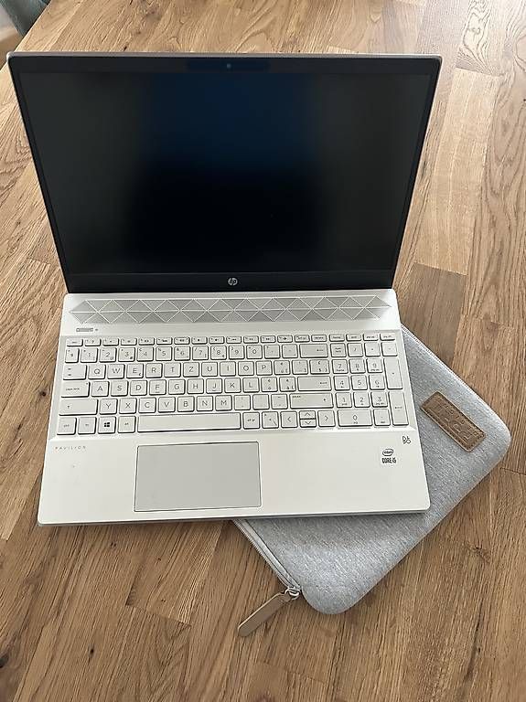 Notebook: HP Pavilion 15-cs3976nz – Usato da Innertkirchen venduto da kil_s5yc