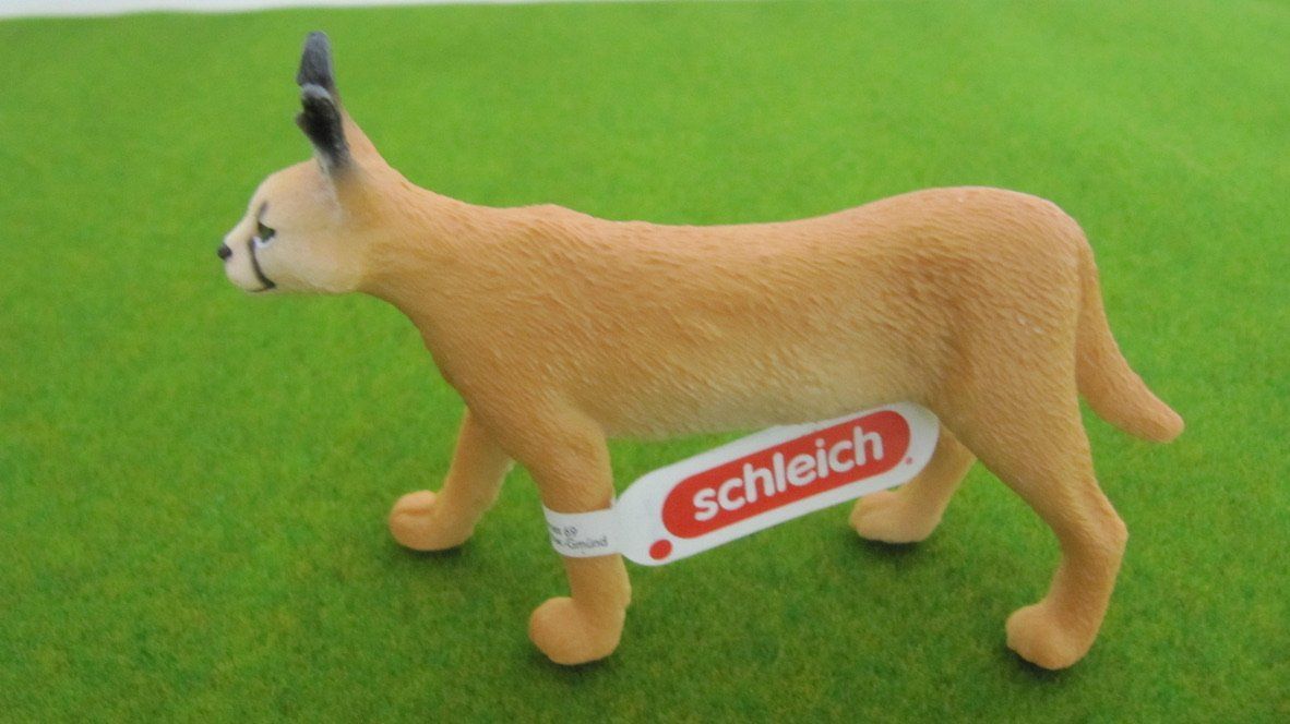 Schleich Giocattoli: Schleich Hase und Karakal – Usato da Brunnen venduto da Kiwiland1 2