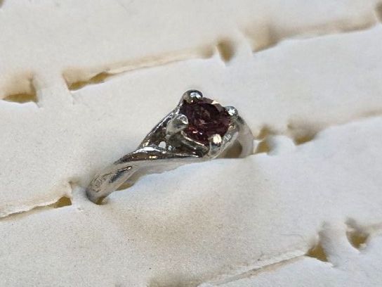 Anelli: Bague fantaisie élégante pierre violette – Nuovo (secondo la descrizione) da Territet venduto da Cenh