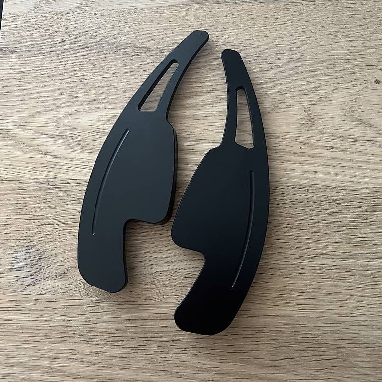 Audi Tutti i ricambio: Audi Deluxe Paddle Shifters (V4) – Usato da Hinwil venduto da norisenya 1