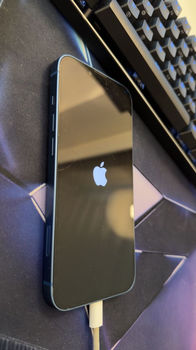 Apple Portables: iPhone 13 blue - 512 GB – D'occasion à Kloten par mey_sxr9 2
