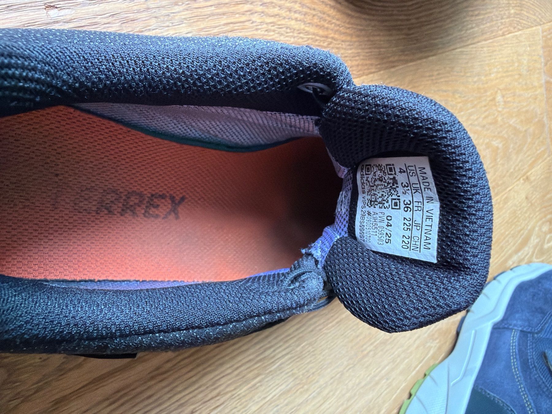Scarpe per ragazzi: Terrex (Adidas)Goretex. Gr.36 – Usato da Zürich venduto da terevel 6