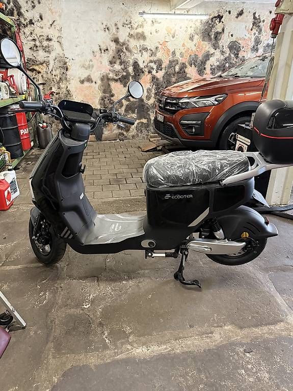 Scooter: E-Scooter M1 – Usato da Grüningen venduto da Chriweber 1