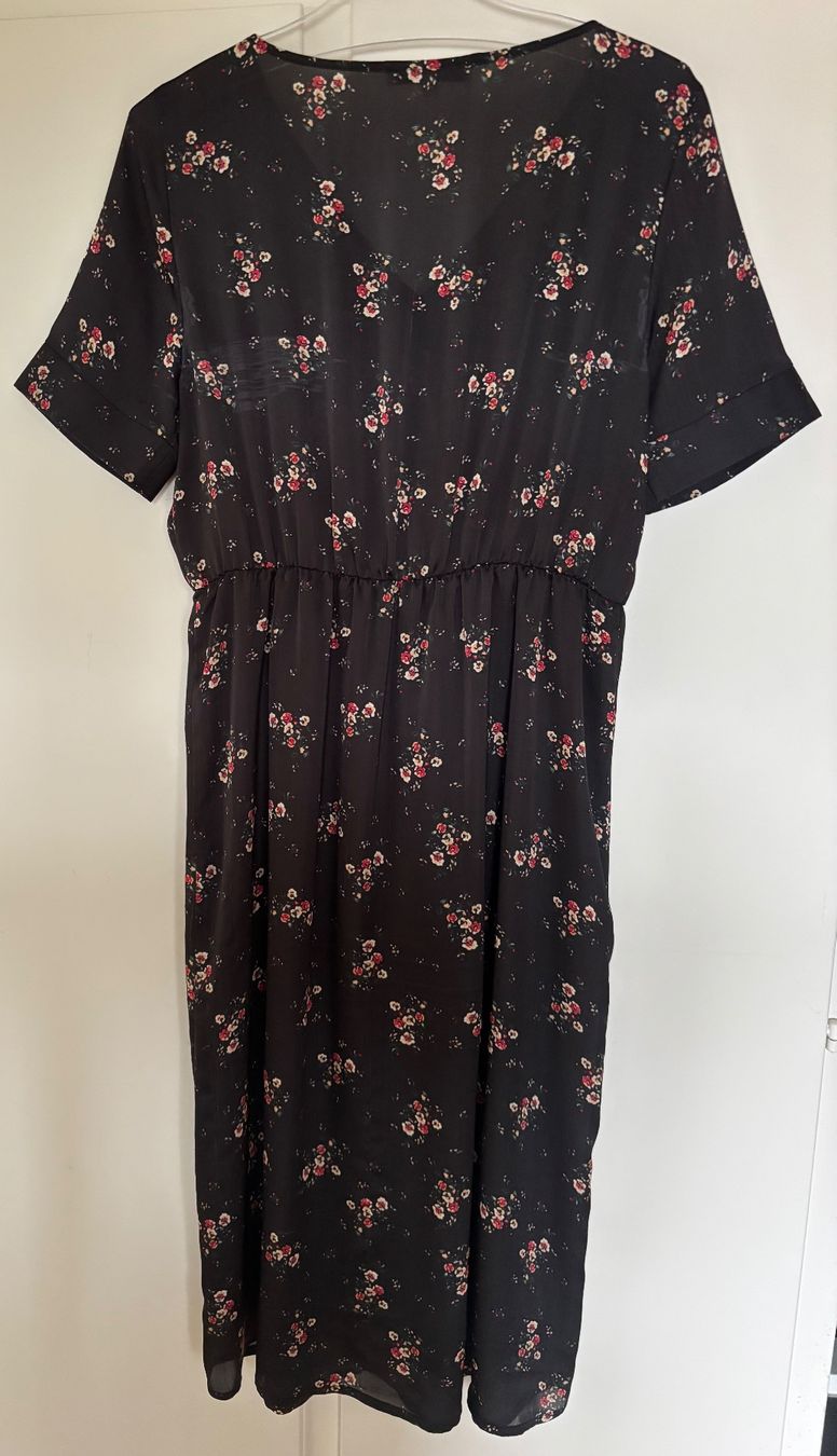 Vestiti: Sommerkleid von ABOUT YOU – Usato da Zürich venduto da Tzhkely24 2