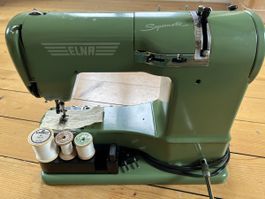 Elna Supermatic Nähmaschine, Vintage, Grün, Komplett!