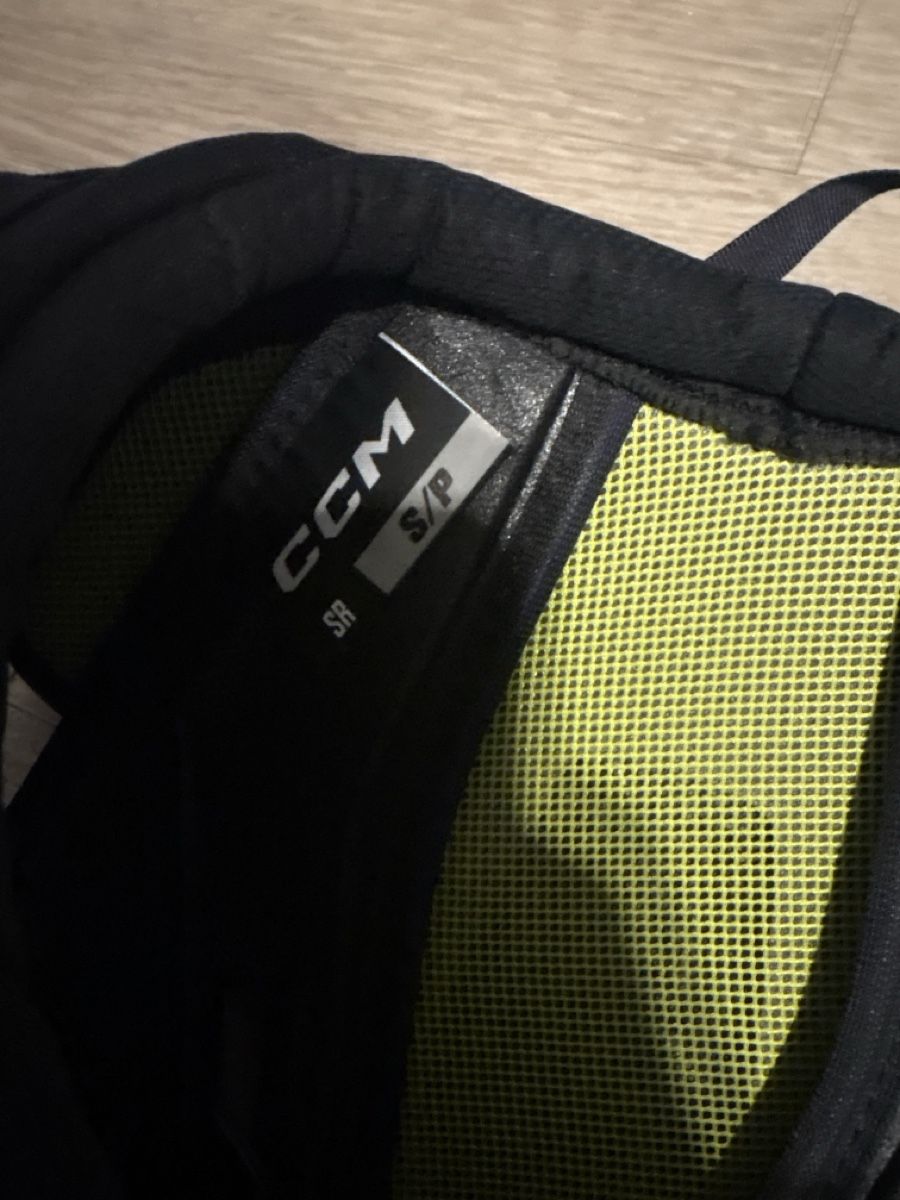 Ccm Protections: Brustpanzer ccm Tacks XF pro  – Neuf avec emballage d'origine à Langenthal par flo_sb8k 1
