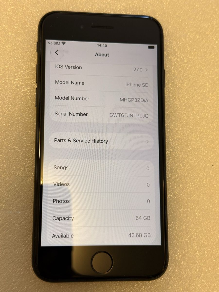 Apple Portables: iPhone SE 2Gen – D'occasion à Einigen par iva_86t8