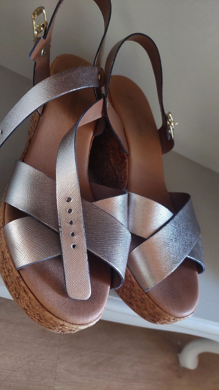 Graceland Scarpe da donna: Sandalen gr.40 mit Keilabsatz! – Nuovo (secondo la descrizione) da Basel venduto da O-MEGA