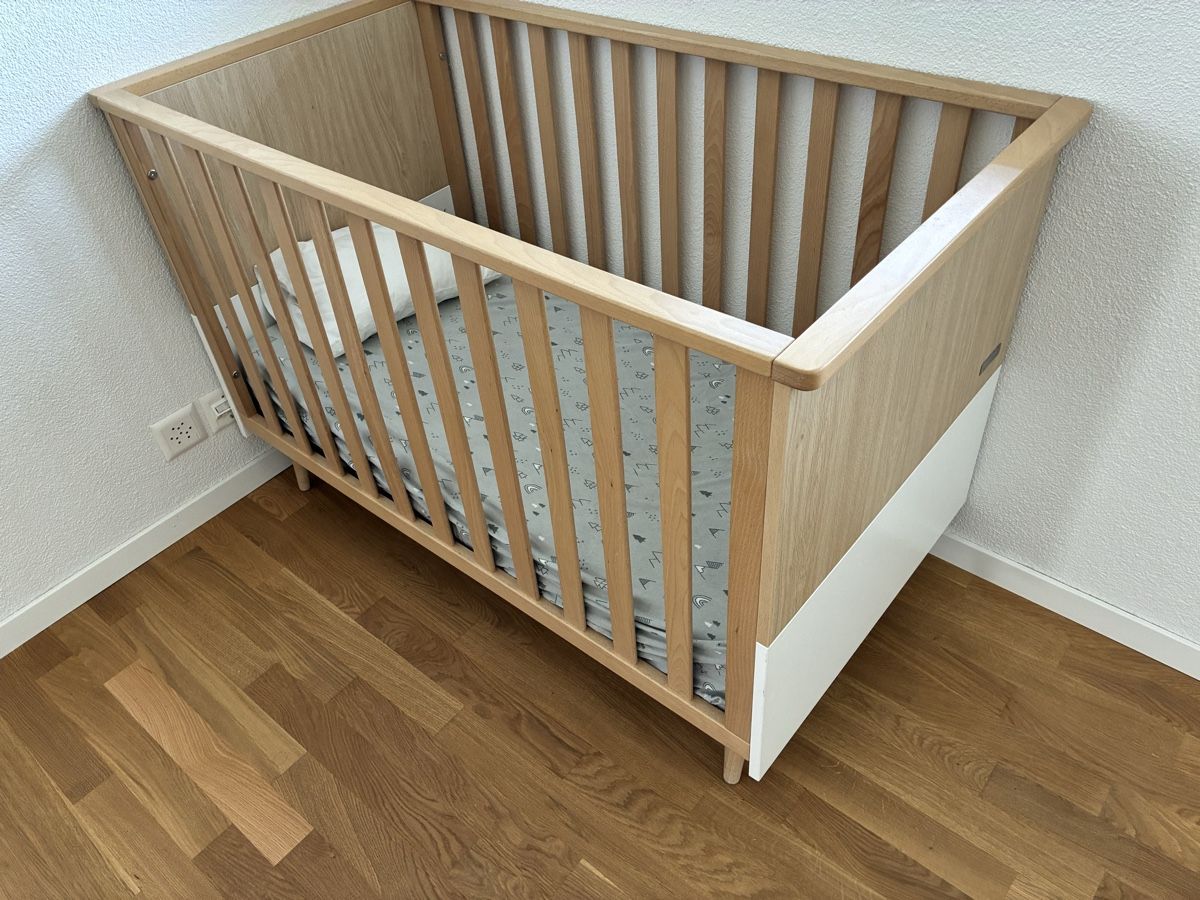 Berceaux: Baby crib – D'occasion à Baar par nye_zh2x 1