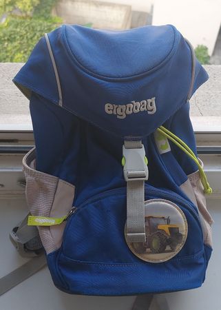 Ergobag Ergolino 7 Liter Rucksack blau mit Traktor Klettie