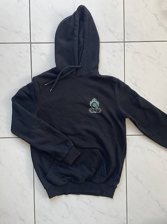 Pulls & Sweat-shirts: Hoodie S – D'occasion à Itingen par alexasoldie