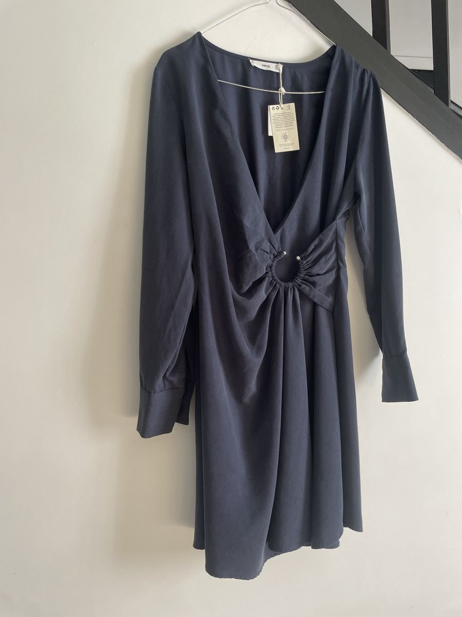 Mango Kleider: Mango new dress with tag size S – Neu und originalverpackt aus Yverdon-les-Bains von pen_bbz8 1