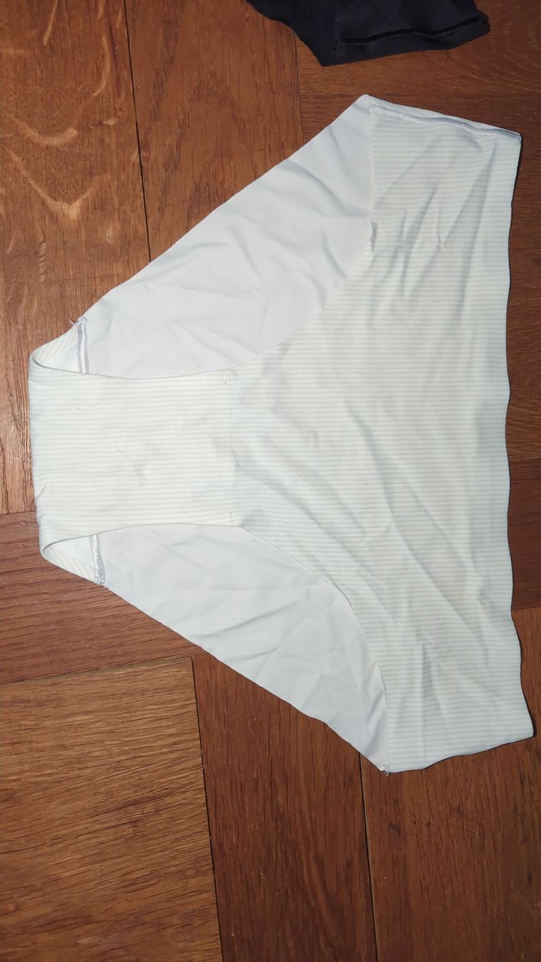 Lululemon Sonstige Unterwäsche: Lululemon Invisiwear Briefs  – Gebraucht aus Stans von angelajanequick 2