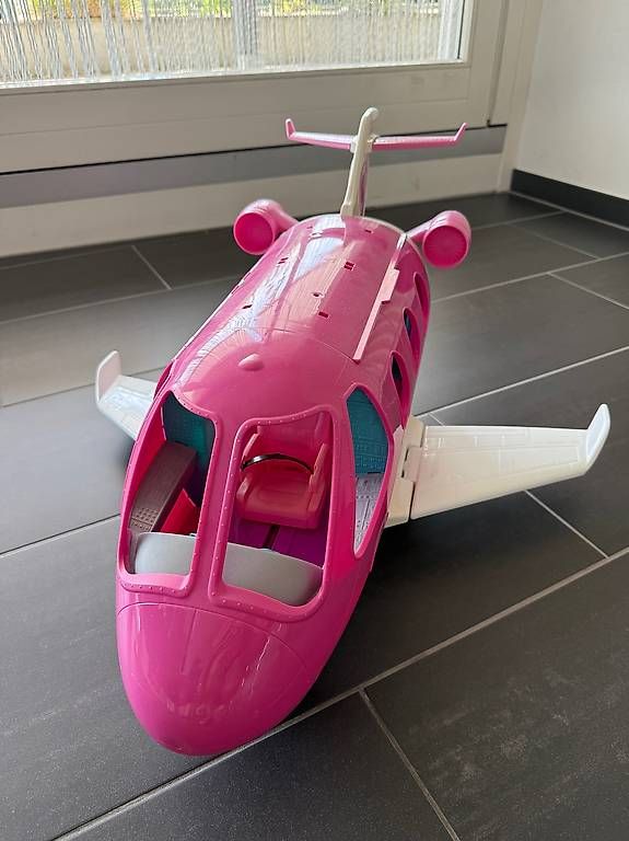 Giocattoli: Barbie Flugzeug mit Zubehör  – Usato da Uetendorf venduto da Revotool 2