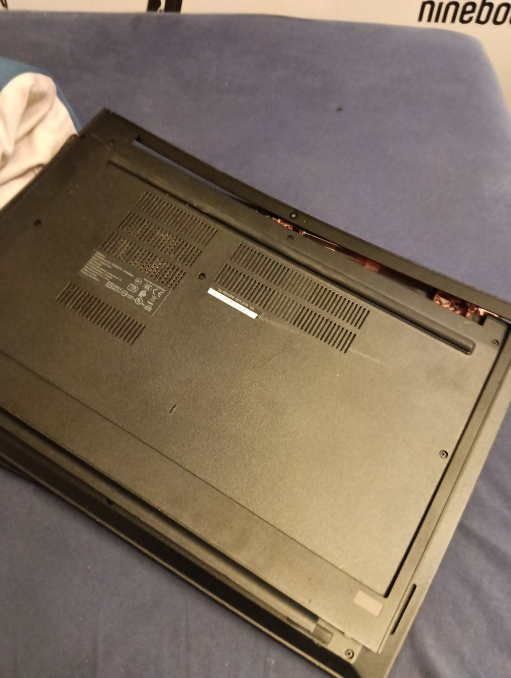Lenovo Notebooks: Lenovo ThinkPad E590 defekt ohne RAM ohne SSD hinge broken – Defekt aus Zürich von TBG021 1