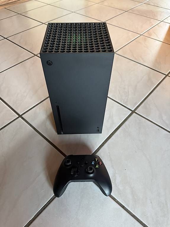 Consoles: Xbox Series X – D'occasion à Bilten par Niwu2000