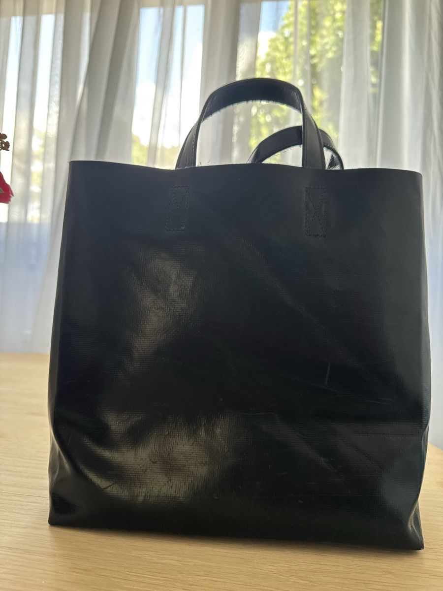 Freitag Borse: Sac Freitag noir blanc – Usato da Brügg BE venduto da haj_9zhk 1