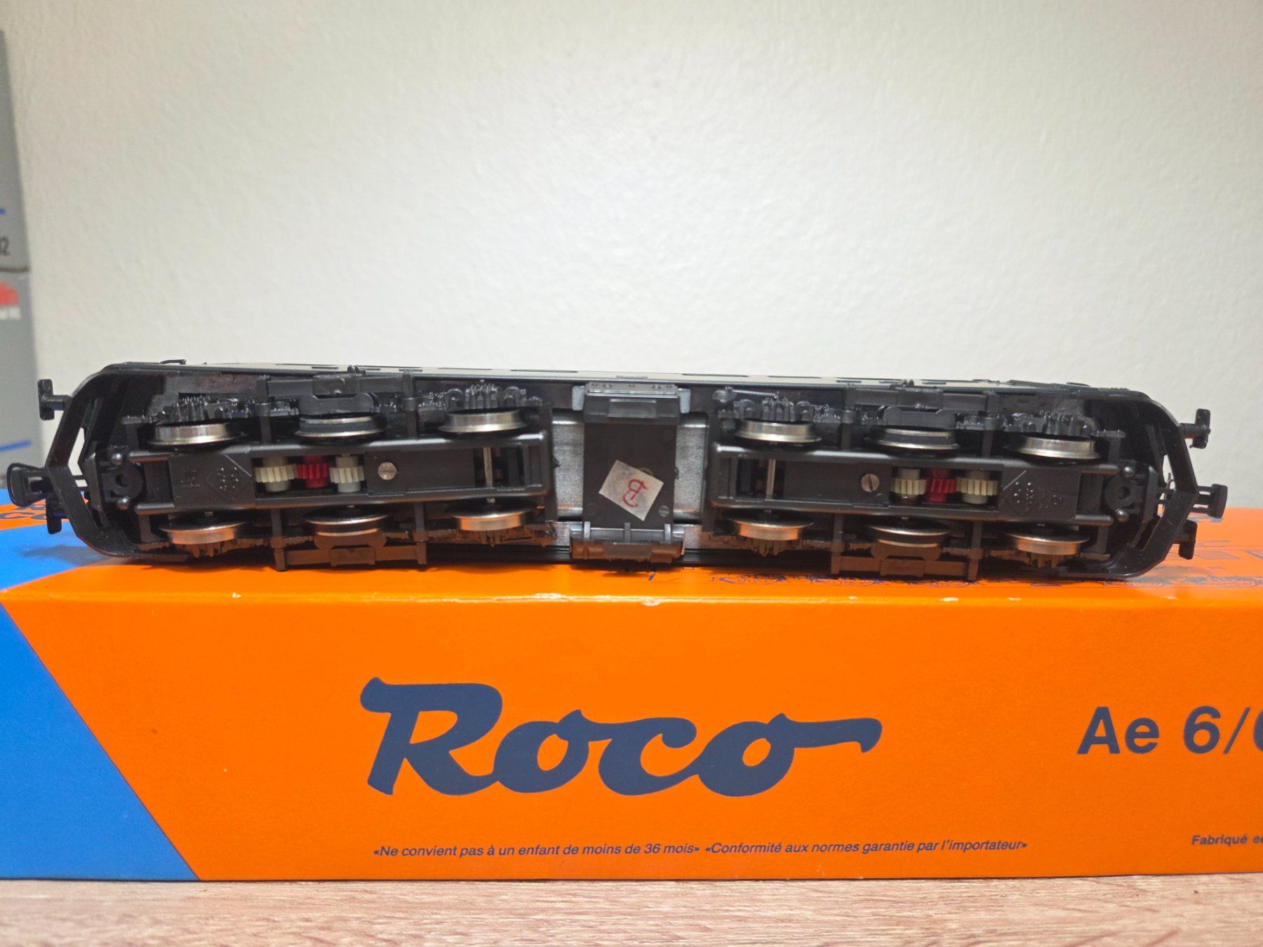 Roco Modellini di ferrovie: Roco 43535 E-Lok Ae 6/6 SBB H0 (2) – Usato da St-Aubin-Sauges venduto da Lo_Go 5