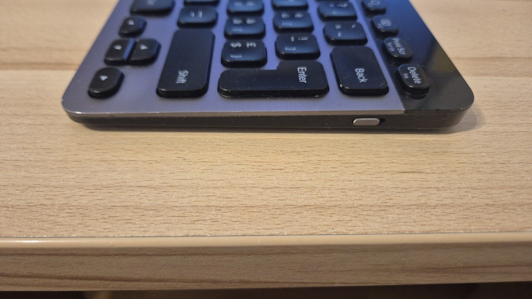 Logitech Tastiere: Logitech K810 Bluetooth Tastatur – Usato da Münchenbuchsee venduto da MV_Solutions 4