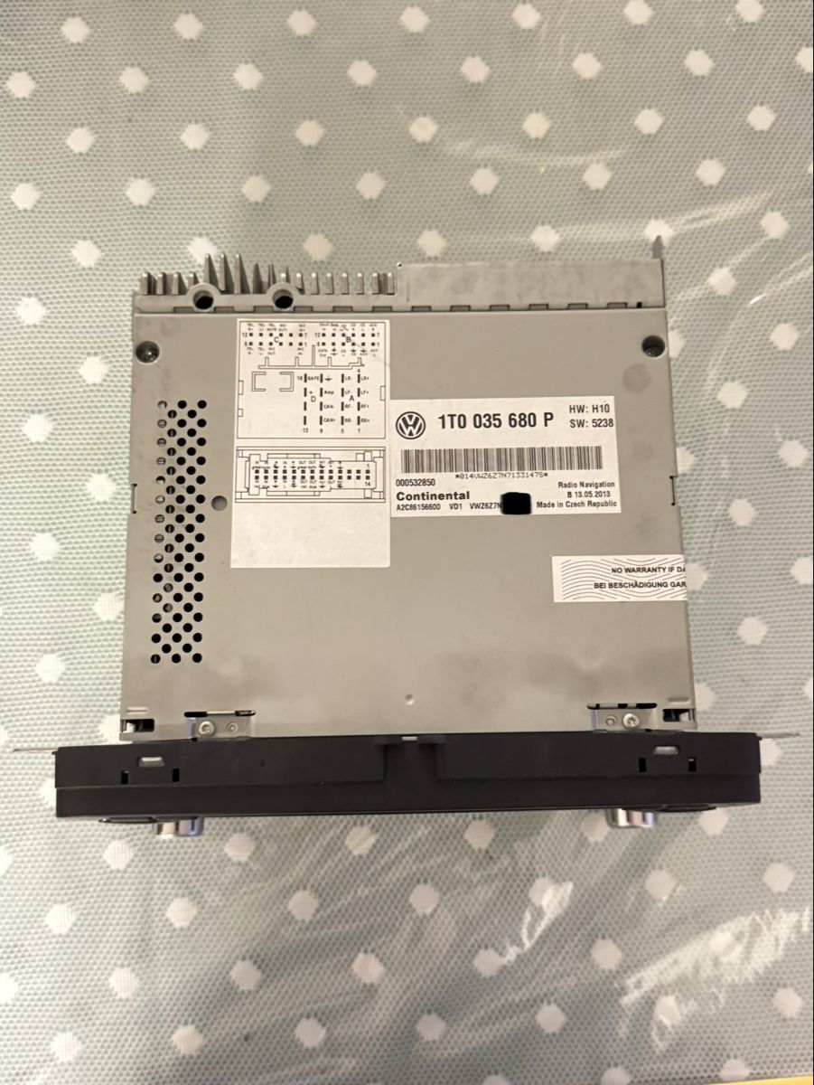 Radio: Original VW RNS510 Radio Navigation – Usato da Herisau venduto da Seyashop1 1