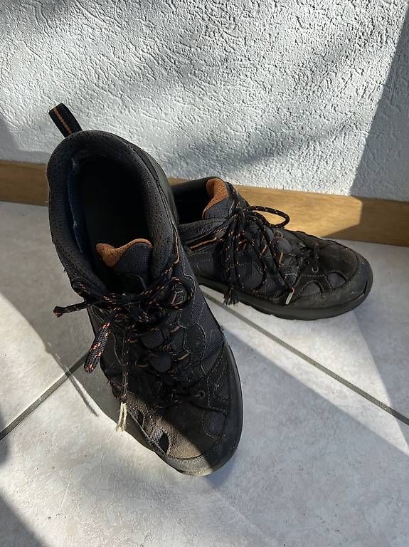 Herrenschuhe: Chaussures hommes Everest - taille 43 – Gebraucht aus Bossonnens von noemie_01