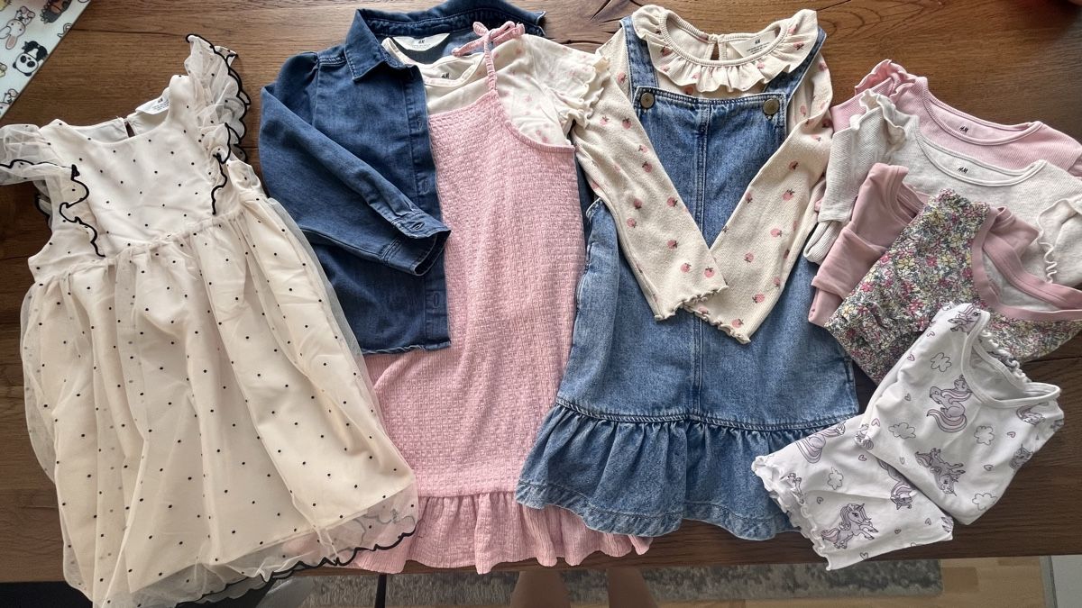 H&M Lotti & Set di vestiti: Sommer-Kleiderpaket Gr. 110/116 – Nuovo (secondo la descrizione) da Bassersdorf venduto da Ni0na