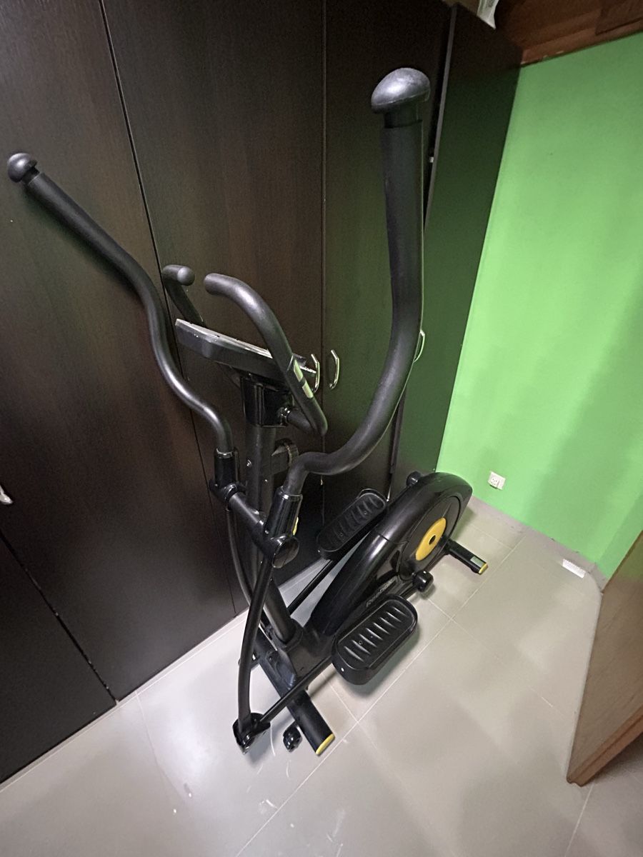 Reebok Hometrainer: Reebok Crosstrainer GX40 – Usato da Roggwil BE venduto da Thugsterio