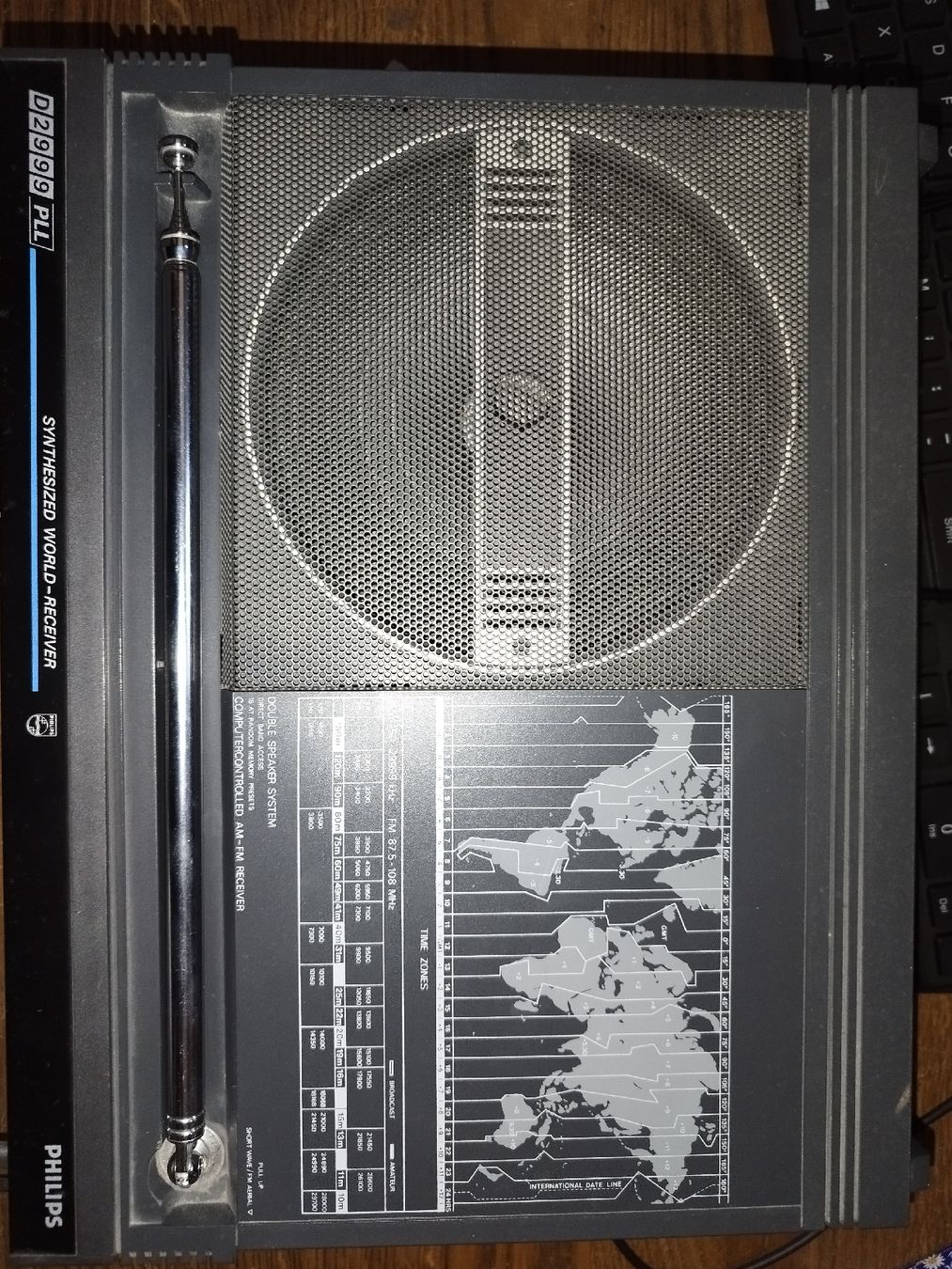 Philips Radio: Philips D2999 – Usato da Domdidier venduto da look80486 3