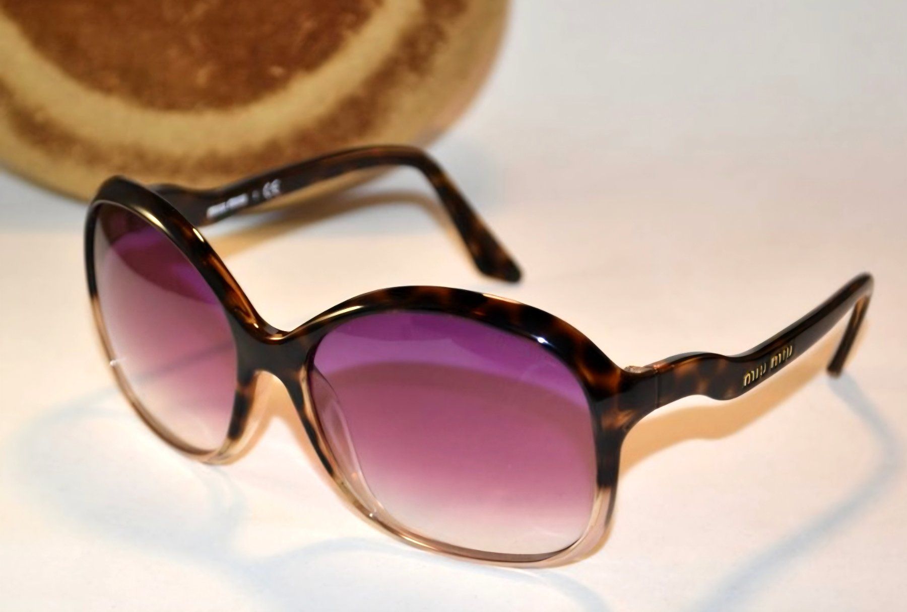 Miu Miu Brillen & Gläser: Miumiu Sonnenbrille – Gebraucht aus Bad Ragaz von Dave70