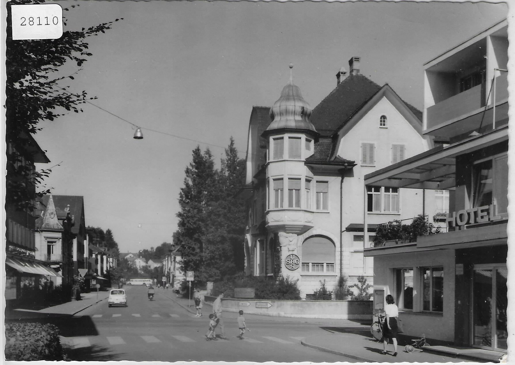 Cartoline postali: Flawil SG - Bahnhofstrasse – Usato da Ettingen venduto da Kartenplanet
