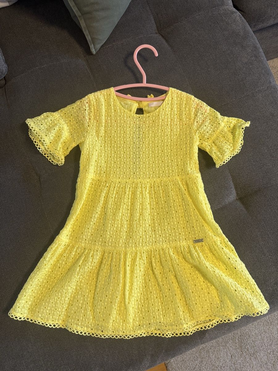 Vestiti & Gonne: Kleid mit Jeansjacke Gr. 104 – Usato da Döttingen venduto da mar_6vv7 1