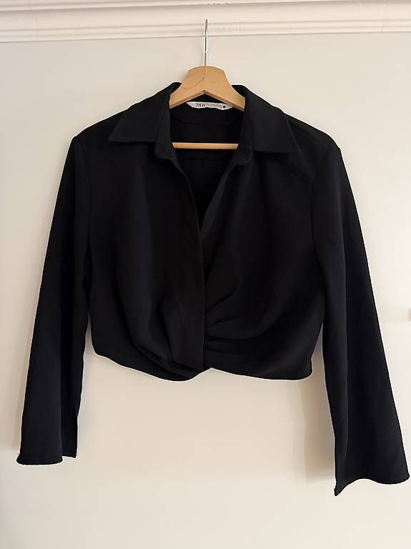 Blusen: *NEU* Zara Cropped Bluse – Gebraucht aus St. Gallen von kka_l9wg