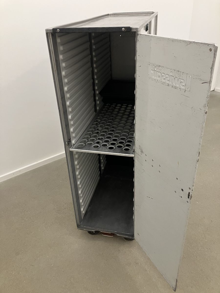 Swissair Altro in Aeronautica: Swissair Trolley Fullsize – Usato da Schaffhausen venduto da Ultima0 1