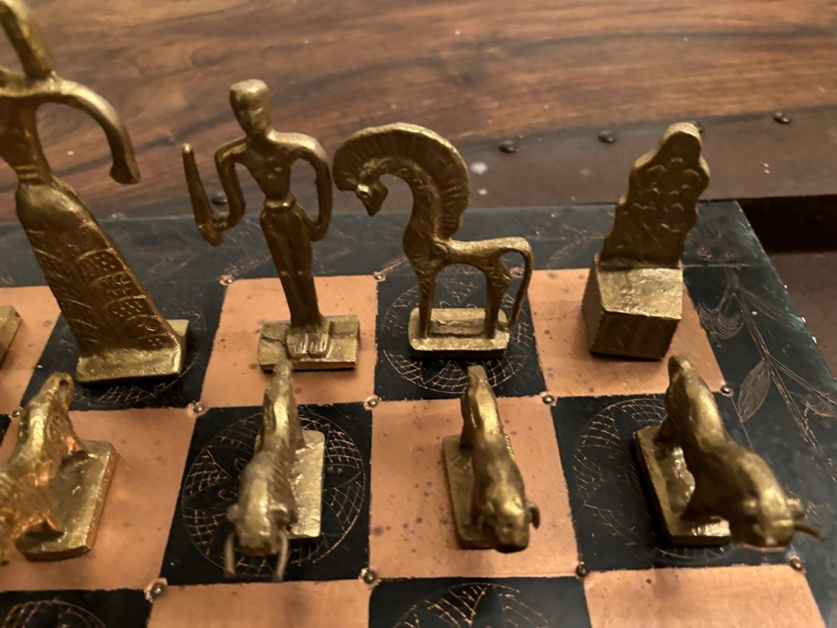 Jeux: Schachspiel, Bronzefiguren, Kupfer-Schachbrett – D'occasion à Dürnten par stefan-kuenzli 2