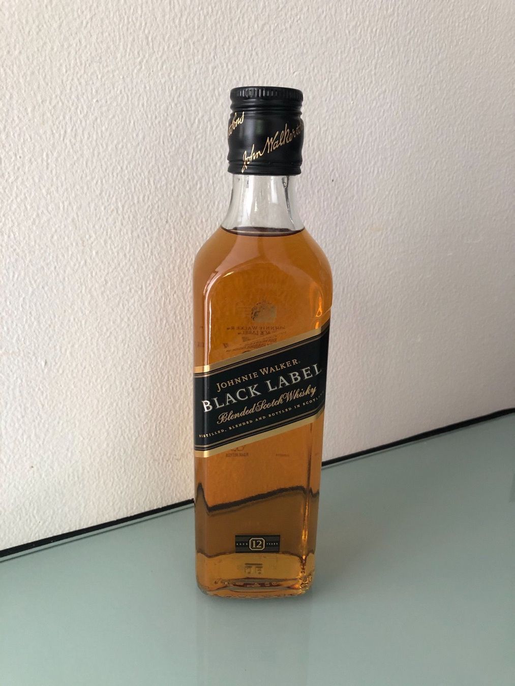 Bevande alcoliche: Johnnie Walker Black Label 12 Jahre – Nuovo e nell'imballaggio originale da Wald ZH venduto da mlnt 1