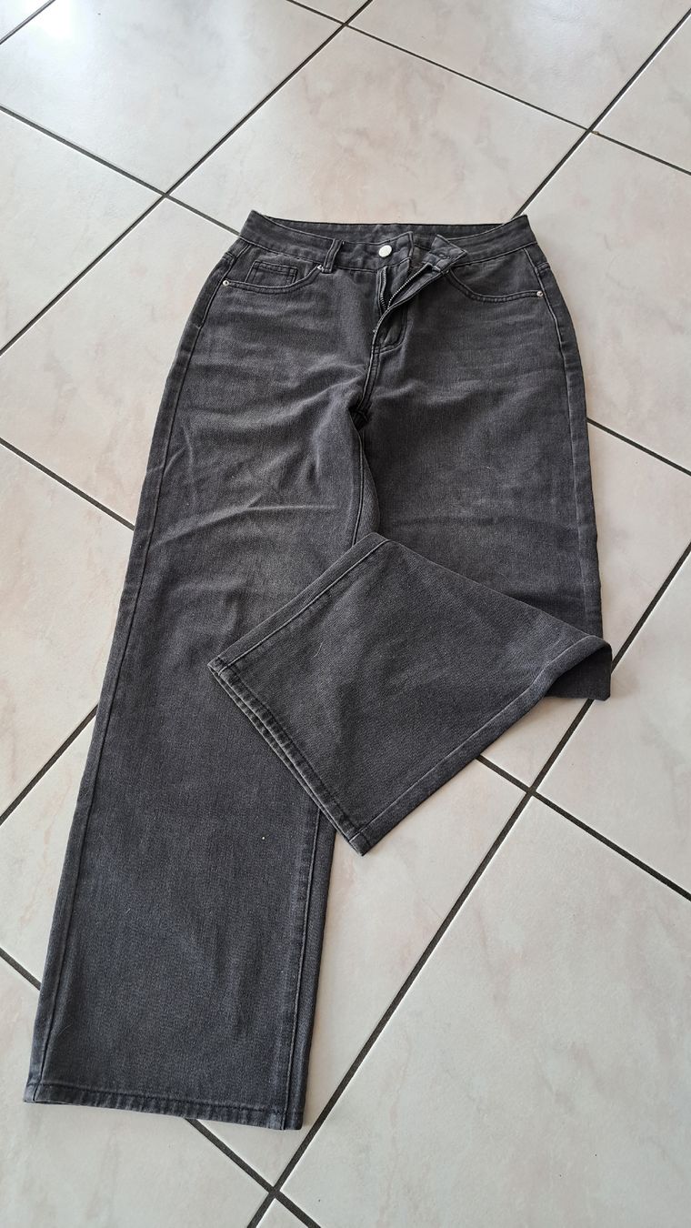 Jeans: Pantalon large noir délavé taille S – Nuovo (secondo la descrizione) da RIAZ venduto da Betty012