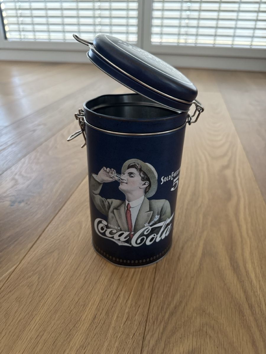 Boîtes à musique: Vintage Blechdose Coca Cola – D'occasion à Liestal par R__Mueller