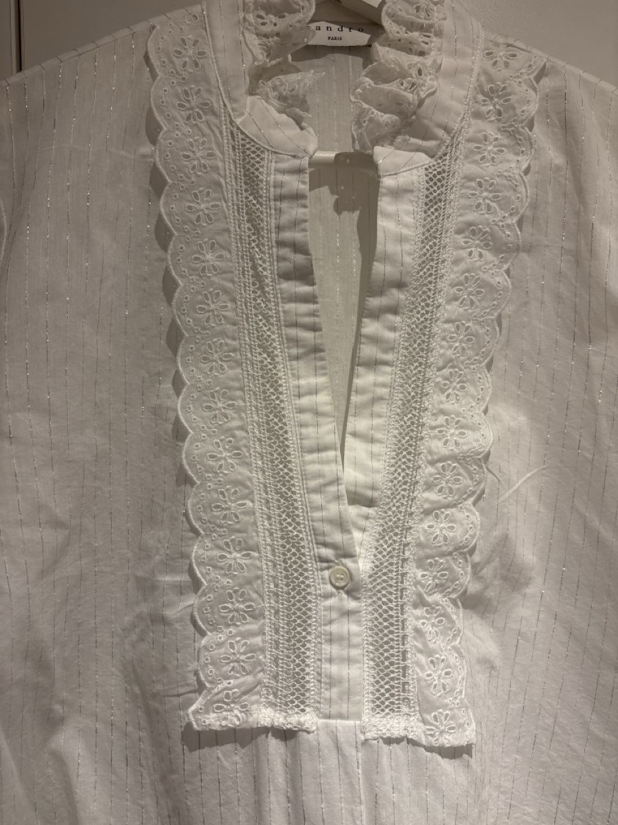 Sandro Camicette: Sandro Bluse: Weiss mit silbernen Details – Usato da Hilterfingen venduto da lavendu 1