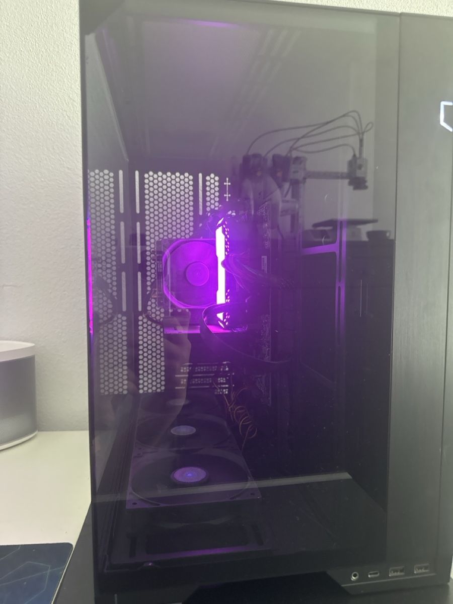 PC: Custom Gaming PC - TOP ZUSTAND – Usato da Wil SG venduto da Pef75