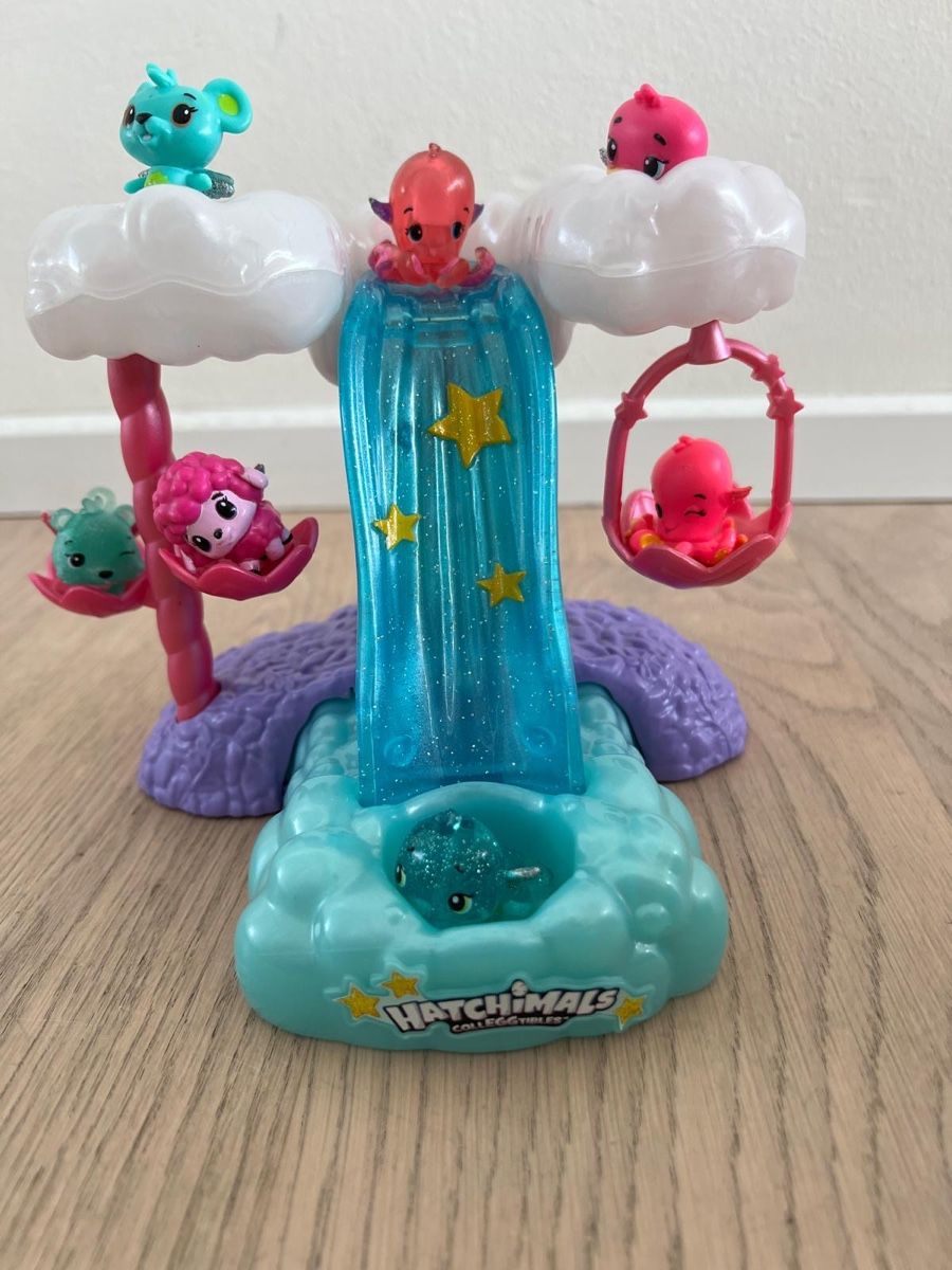 Giocattoli: Hatchimals Spiel-Set Wasserfall. 7 Spielfiguren. – Usato da Muttenz venduto da steve0074