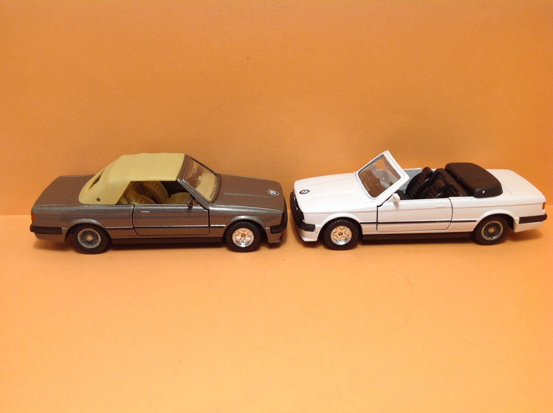 BMW Modellini d'auto: 2 BMW 325i Cabriolet , Modellautos – Usato da Seuzach venduto da Jage 4
