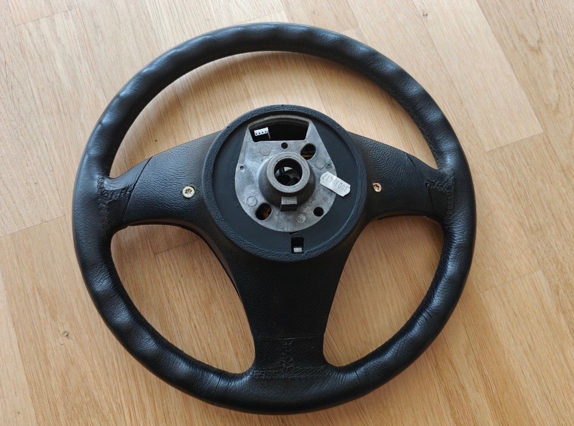 BMW Tutti pezzi di ricambio auto: BMW E46 Lenkrad – Usato da Wangs venduto da Surfer001 1