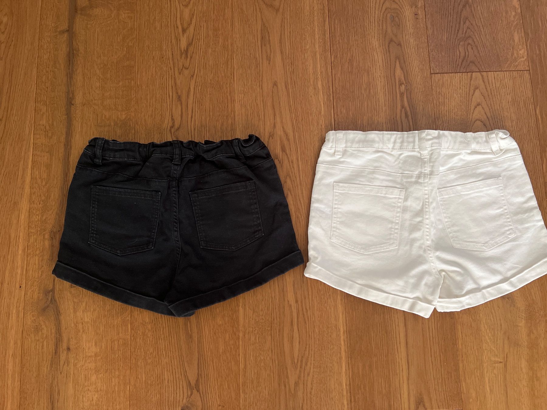 Tchibo Pantaloni: 2 Paar Short von Tchibo - Grösse 170/176 – Usato da Aesch BL venduto da Goldfish13 1