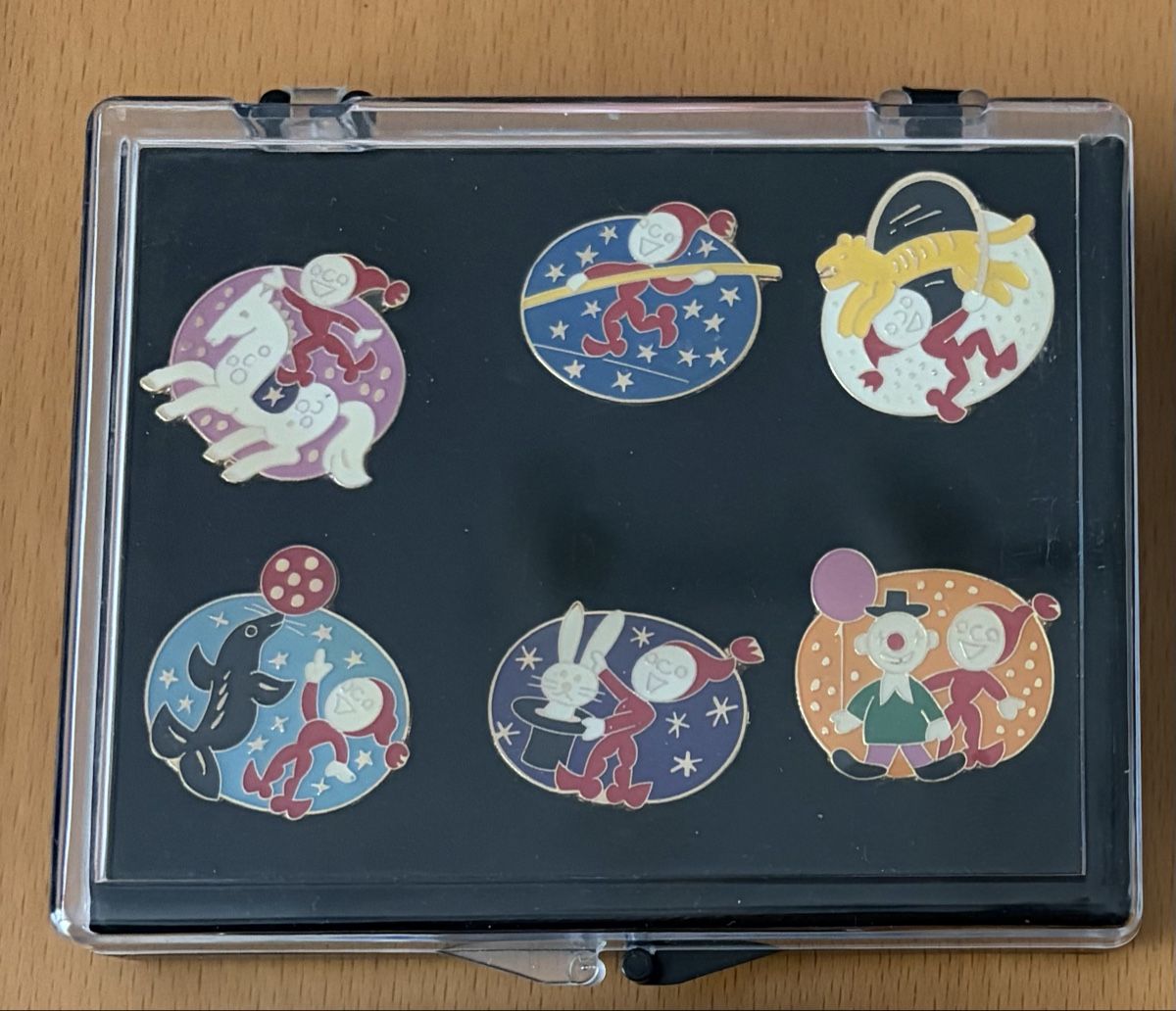 Placchette & Badge: Zirkus Pins Set, 6 Stk. Knorr – Usato da Allschwil venduto da AnnixAnnox