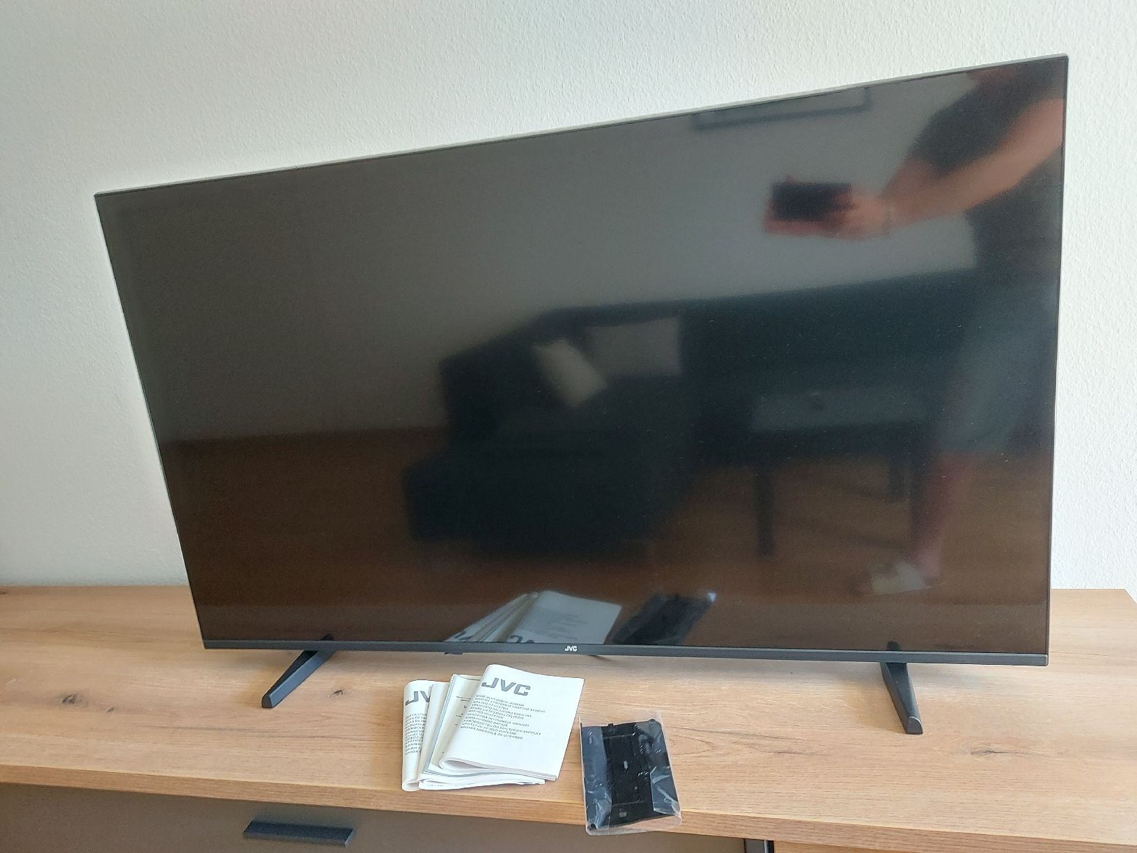 Fernseher: JVC TV  – Neu (gemäss Beschreibung) aus Mönchaltorf von Chriga80 1