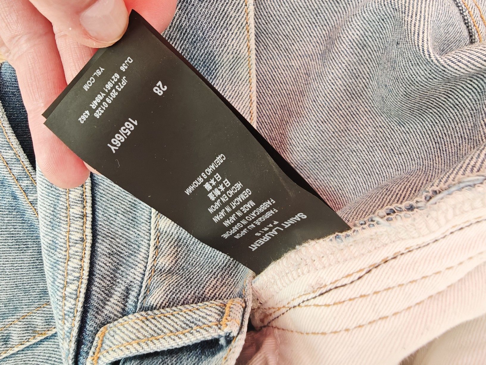 Saint Laurent Jeans: SAINT LAURENT Denim Shorts lang – Nuovo (secondo la descrizione) da Erlenbach ZH venduto da nlh 4