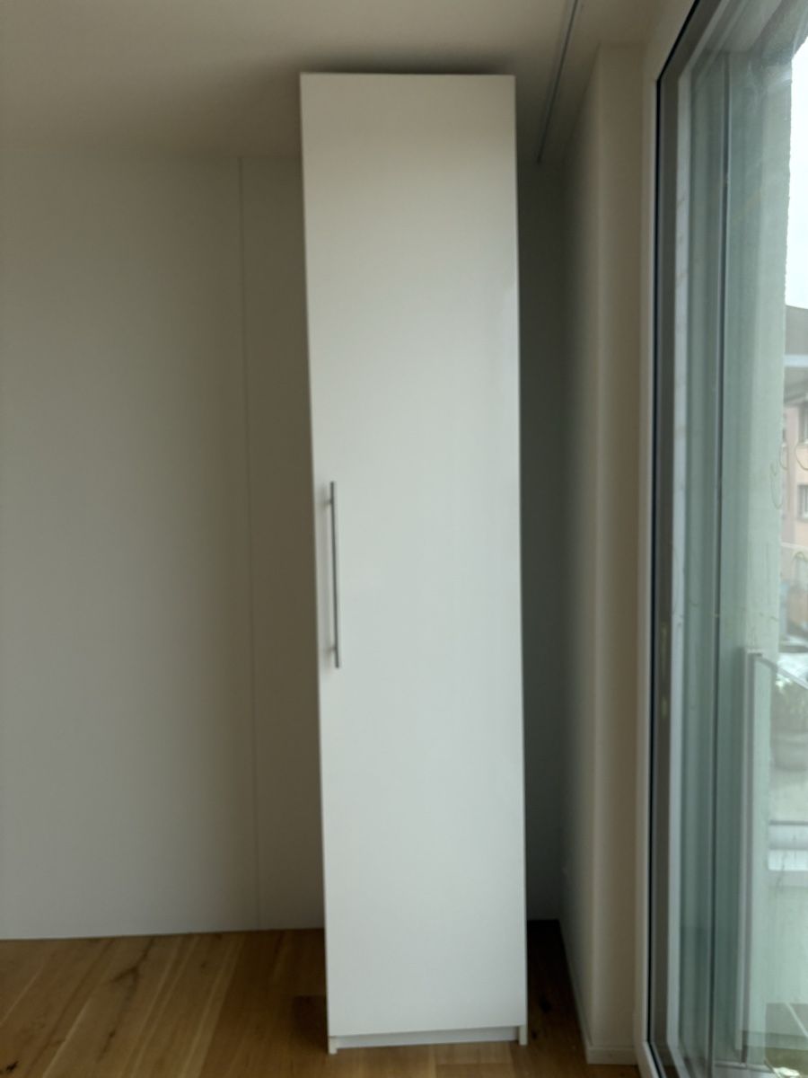 Ikea Armadi: Ikea PAX Schrank (H 240cm) – Usato da Zürich venduto da geevee02