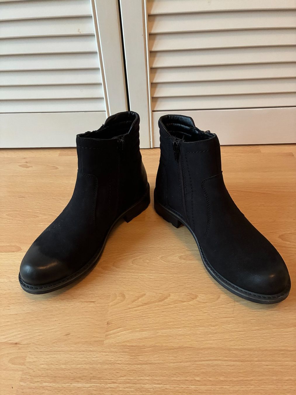 Scarpe da donna: Lederboots Gr.37 – Usato da Cormagens venduto da grizli13 5