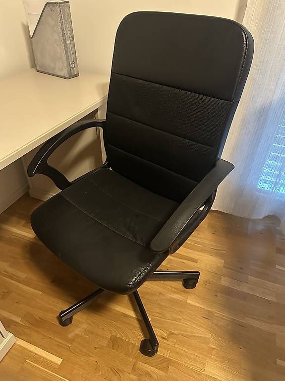 Bureaux: Bürotisch inkl. Bürostuhl – D'occasion à Zürich par Diellza_123 1
